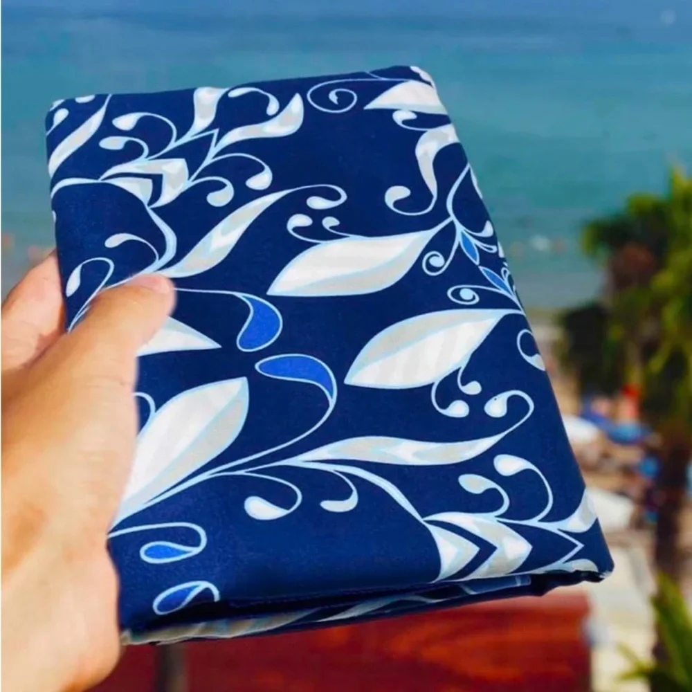 Beach Towel - Blue Flower (78x35 inches)